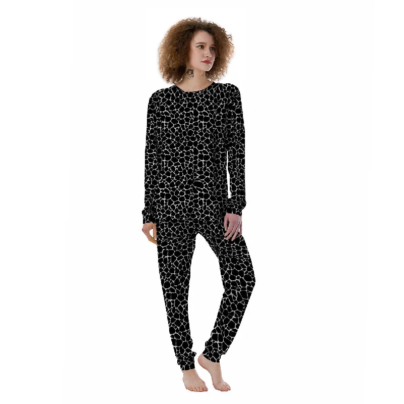 Giraffe Black Tropical Print Pattern Women's Pajamas Cozy pajama sets