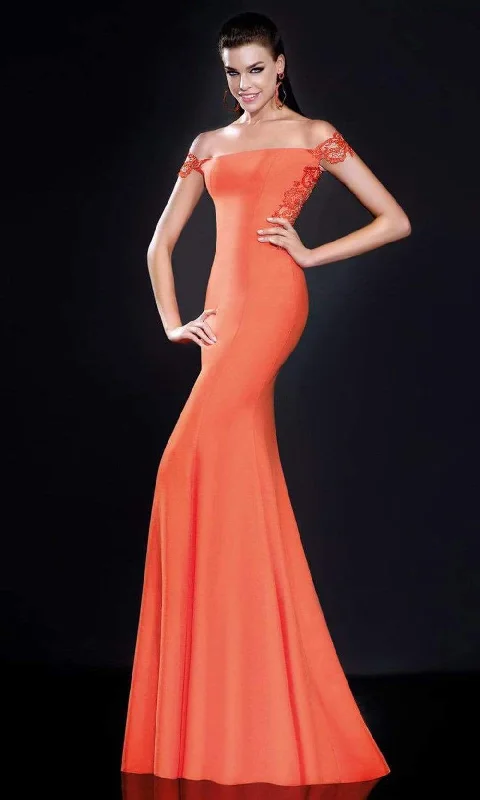 Tarik Ediz - 92568SC Off Shoulder Fitted Bod Trumpet Gown Backless unclassified dresses